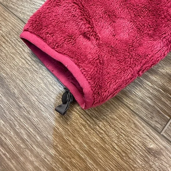 The North Face Women's Osito Fleece Full Zip Jacket Cozy Warm Red M Outdoors - Picture 4 of 10